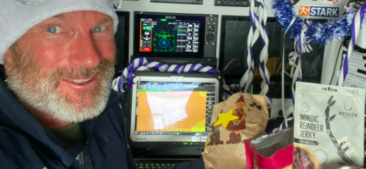 Reindeer and gingerbread shorten the time of Finnish solo skipper Ari Huusela (63) in his cockpit Reindeer and gingerbread shorten the time of Finnish solo skipper Ari Huusela (63) in his cockpit